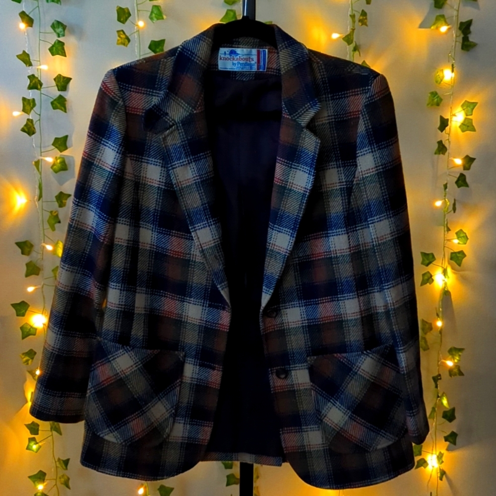 Knockabouts by Pendleton 100% Virgin Wool Portland, Oregon Pure Wool Made in USA